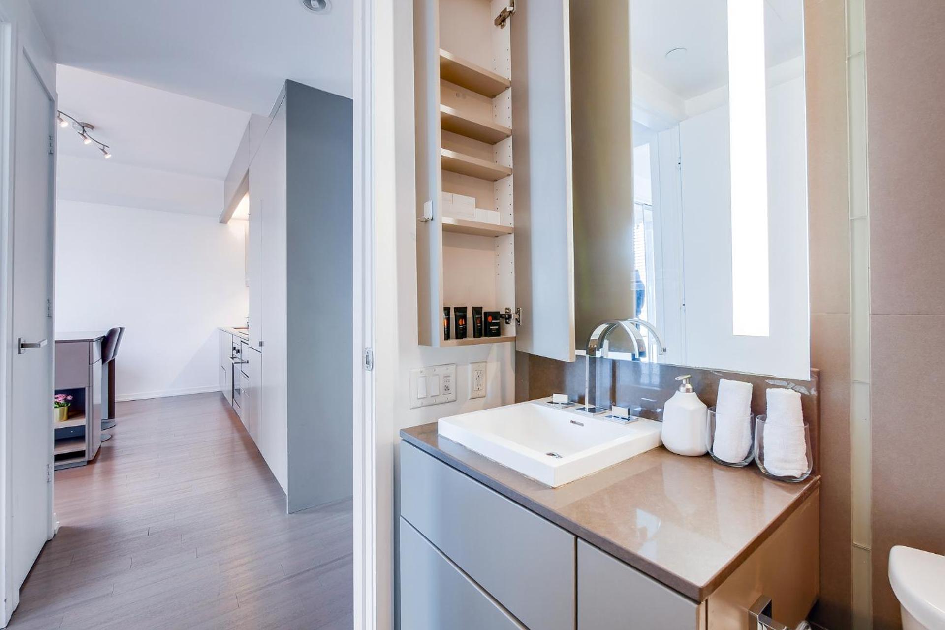 1Br Condo - City View, Near Cn Tower & Rogers Center Toronto Dış mekan fotoğraf